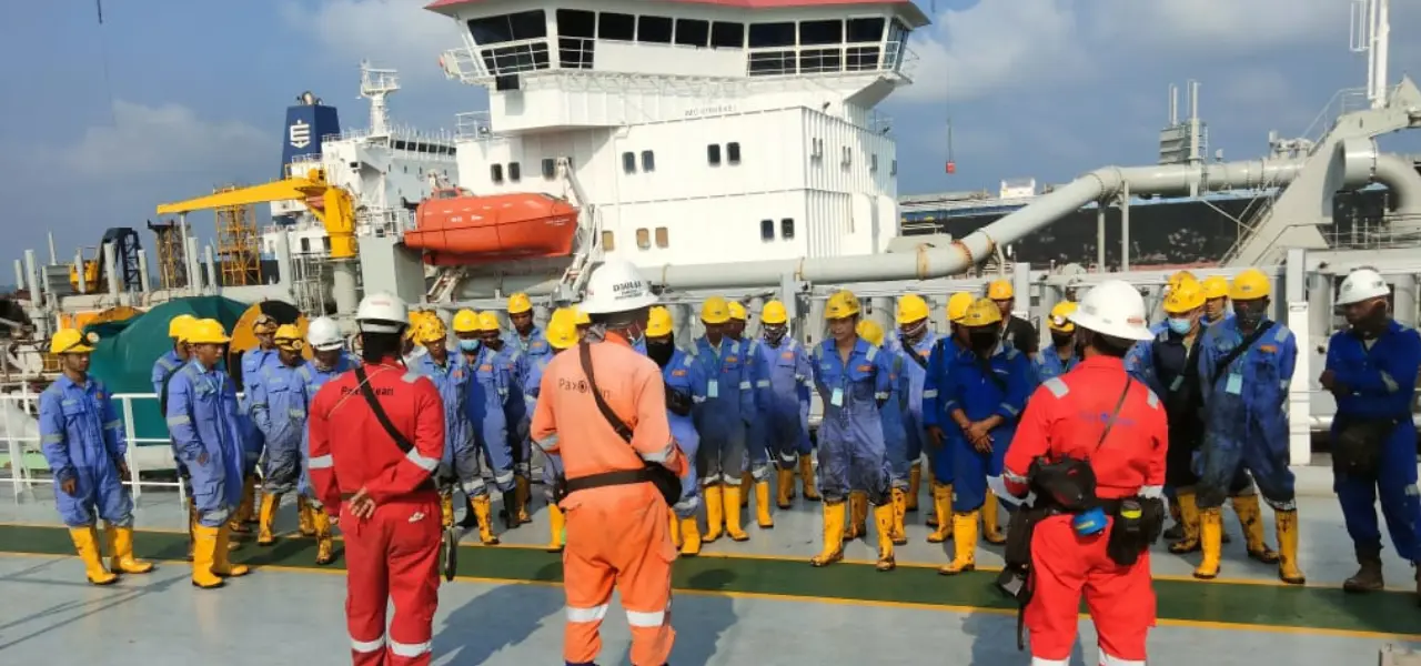breefing for tank cleaning batam